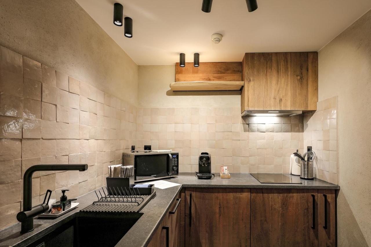 Couleur Basilic Aparthotel Rochefort Bagian luar foto