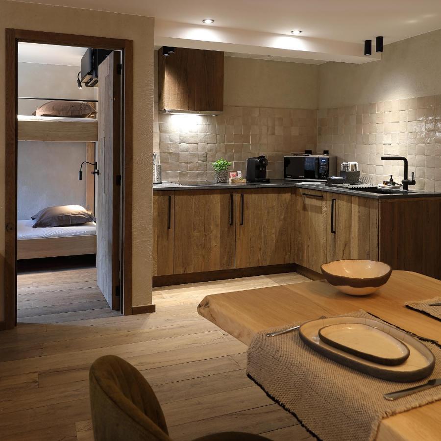 Couleur Basilic Aparthotel Rochefort Bagian luar foto